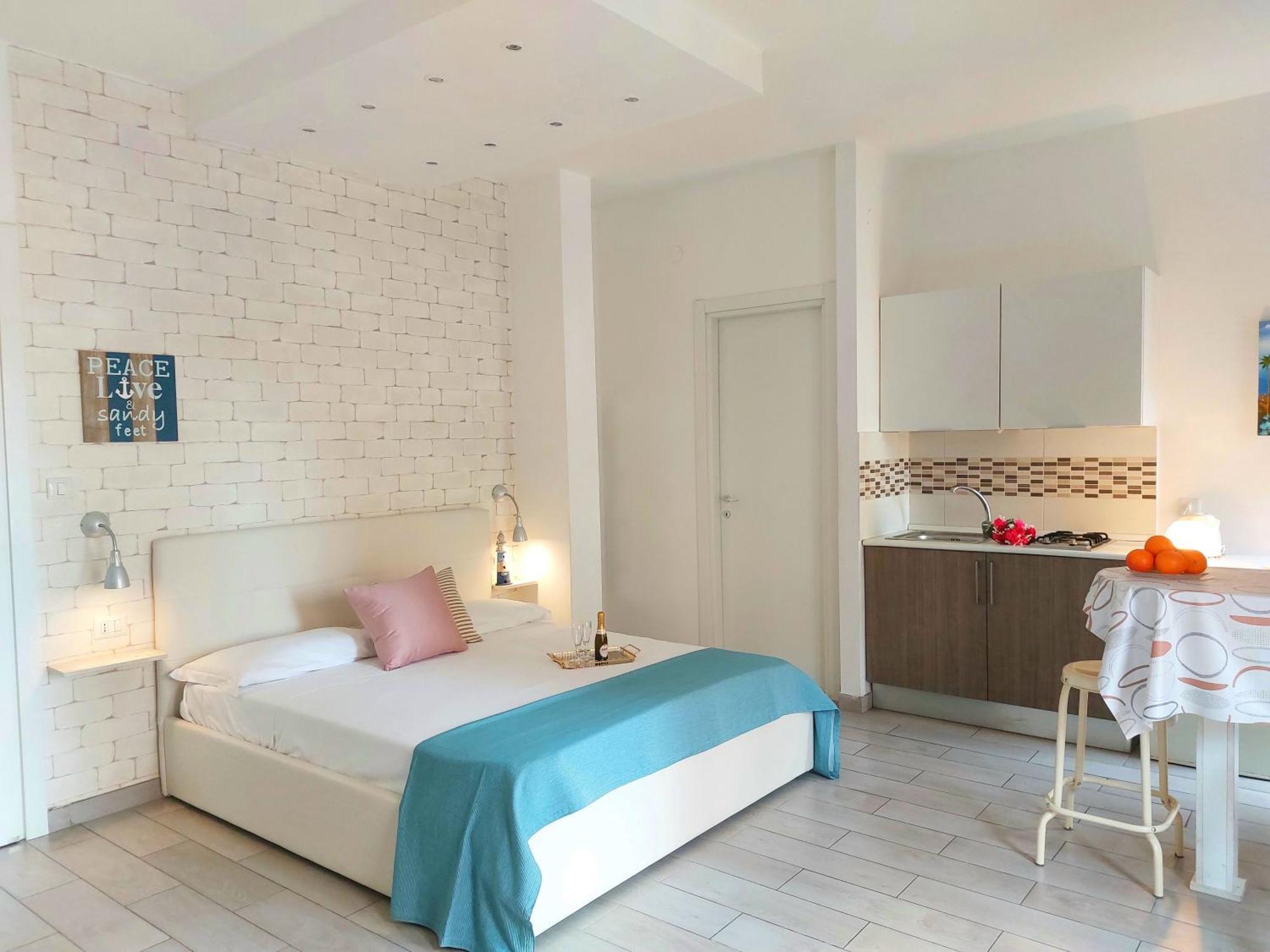 Moonlight Sorrento Studios Экстерьер фото