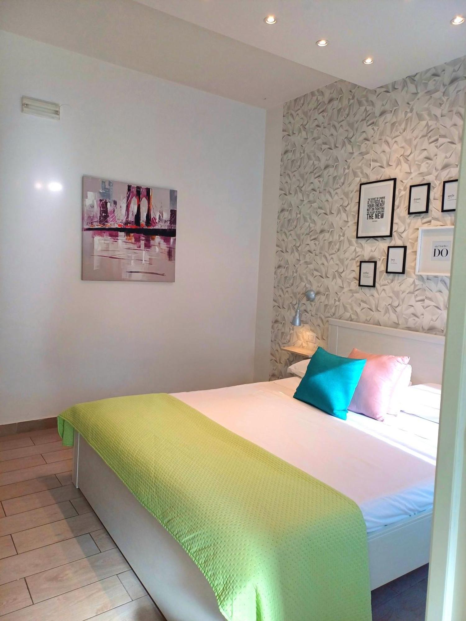 Moonlight Sorrento Studios Экстерьер фото